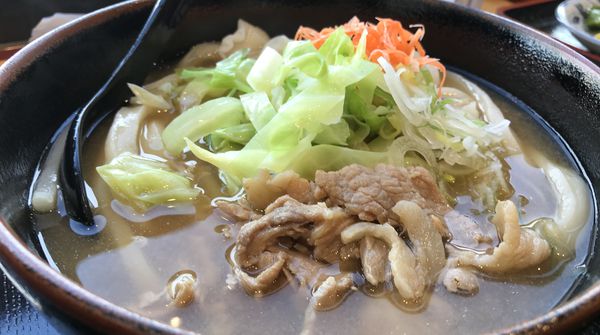 吉　田のうどんといえば！肉うどん！