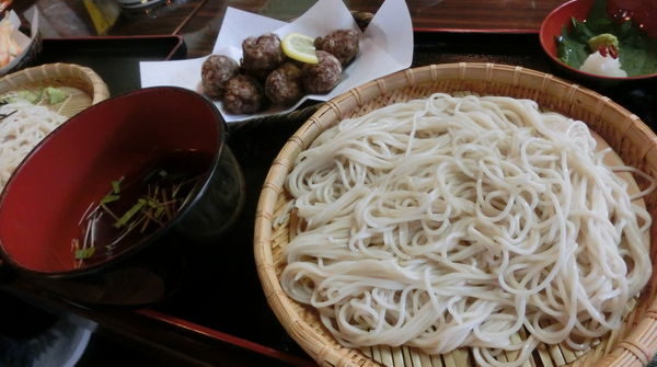 大黒屋名物　忠治そば